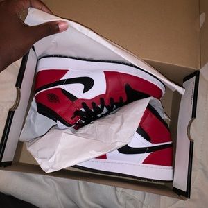 Air Jordan’s 1 Mid